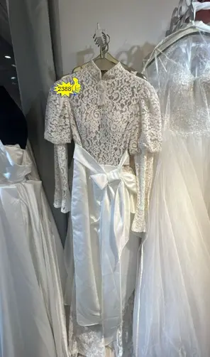 復古高領蕾絲長袖禮服